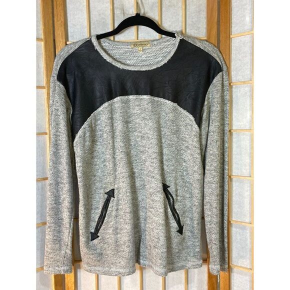 Democracy Sm Distressed Knit Top - Picture 5 of 15